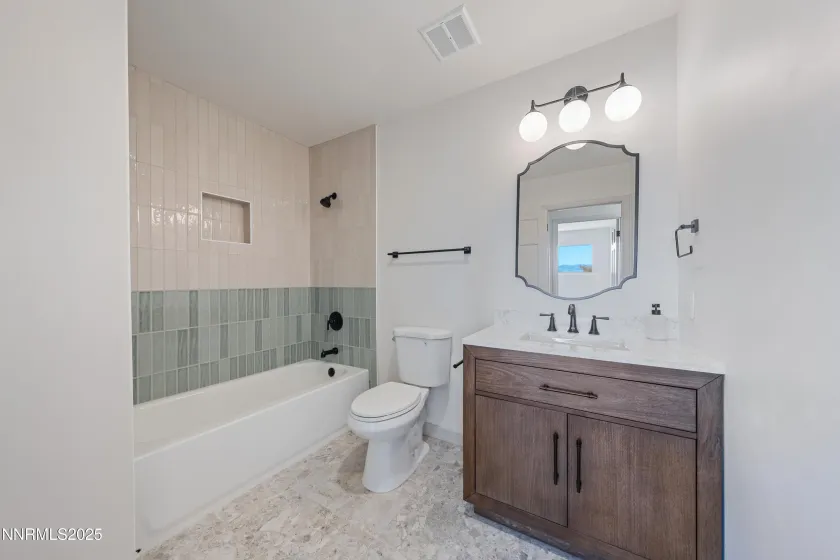BATHROOM BATHROOM