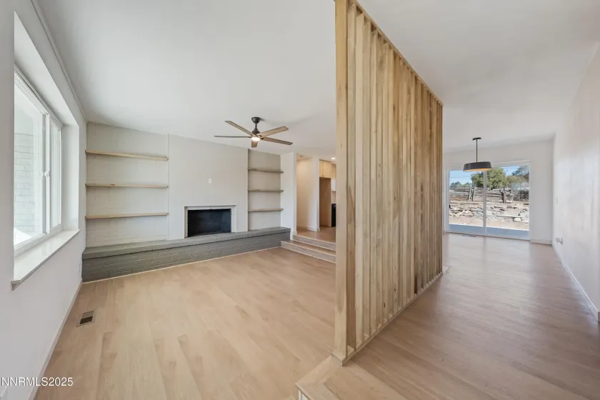 ENTRY/GREAT ROOM ENTRY/GREAT ROOM