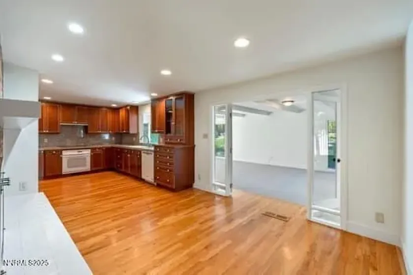 2201 Barnes, Reno, Nevada 89509, 3 Bedrooms Bedrooms, ,2 BathroomsBathrooms,Residential,Residential,Barnes,250057463