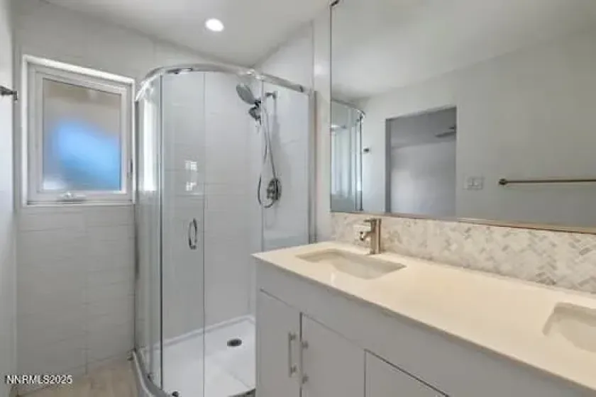 2201 Barnes, Reno, Nevada 89509, 3 Bedrooms Bedrooms, ,2 BathroomsBathrooms,Residential,Residential,Barnes,250057463