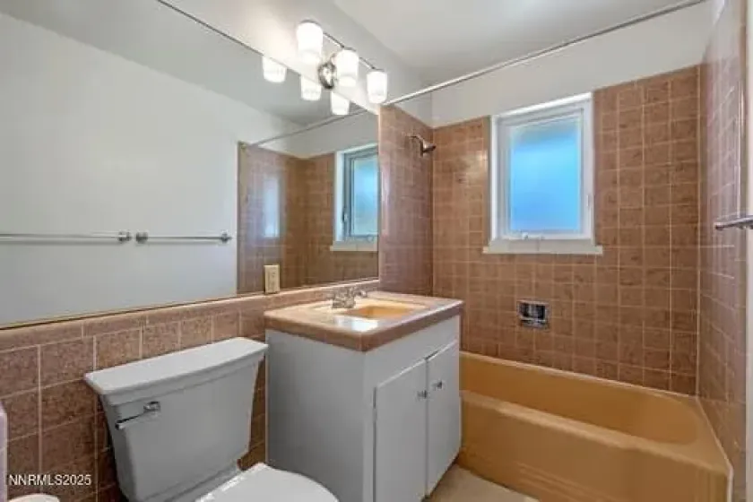 2201 Barnes, Reno, Nevada 89509, 3 Bedrooms Bedrooms, ,2 BathroomsBathrooms,Residential,Residential,Barnes,250057463