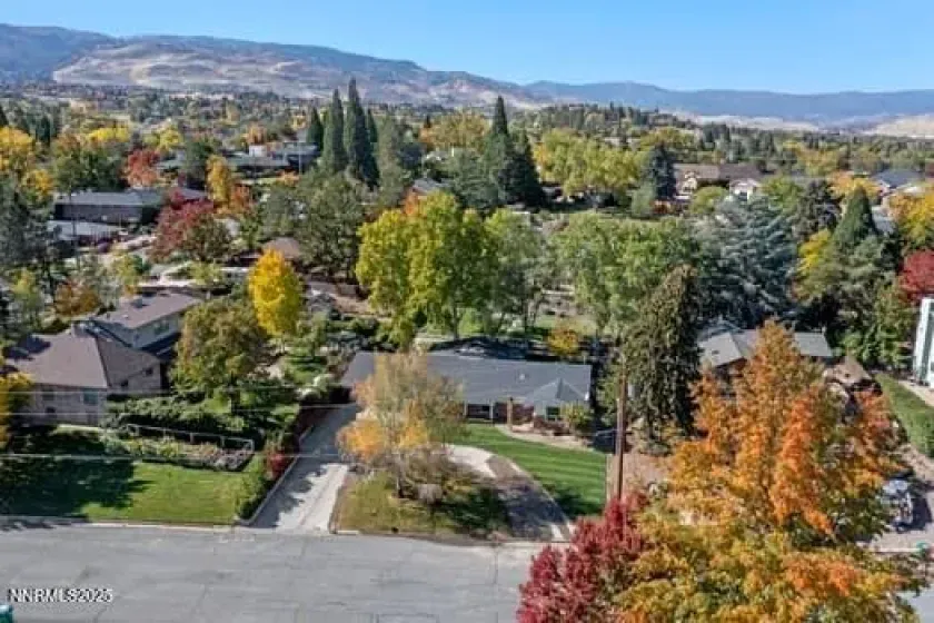 2201 Barnes, Reno, Nevada 89509, 3 Bedrooms Bedrooms, ,2 BathroomsBathrooms,Residential,Residential,Barnes,250057463