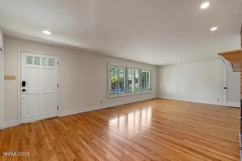 2201 Barnes, Reno, Nevada 89509, 3 Bedrooms Bedrooms, ,2 BathroomsBathrooms,Residential,Residential,Barnes,250057463