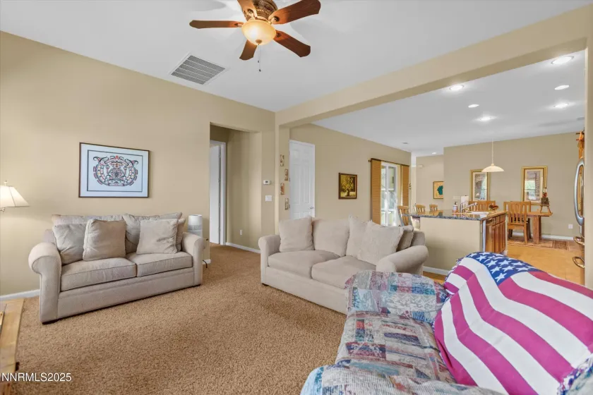 10900 Serratina, Reno, Nevada 89521, 3 Bedrooms Bedrooms, ,3 BathroomsBathrooms,Residential,Residential,Serratina,250057461