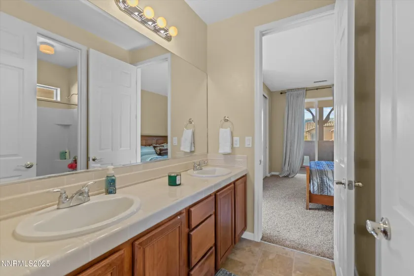 10900 Serratina, Reno, Nevada 89521, 3 Bedrooms Bedrooms, ,3 BathroomsBathrooms,Residential,Residential,Serratina,250057461