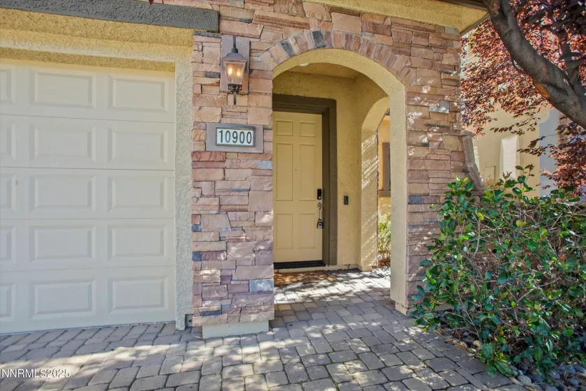 10900 Serratina, Reno, Nevada 89521, 3 Bedrooms Bedrooms, ,3 BathroomsBathrooms,Residential,Residential,Serratina,250057461