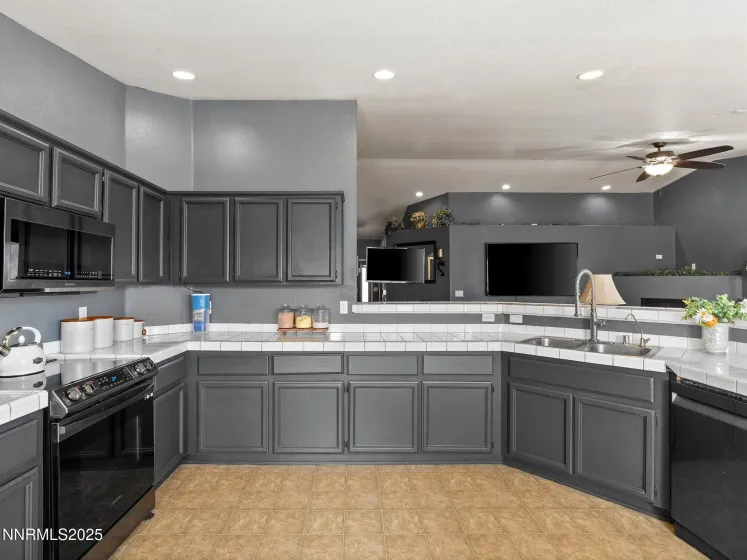 2187 Snow Drift, Fernley, Nevada 89408, 3 Bedrooms Bedrooms, ,2 BathroomsBathrooms,Residential,Residential,Snow Drift,250057529 2187 Snow Drift, Fernley, Nevada 89408, 3 Bedrooms Bedrooms, ,2 BathroomsBathrooms,Residential,Residential,Snow Drift,250057529