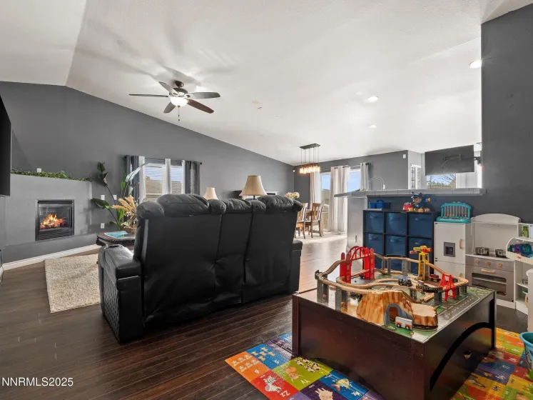2187 Snow Drift, Fernley, Nevada 89408, 3 Bedrooms Bedrooms, ,2 BathroomsBathrooms,Residential,Residential,Snow Drift,250057529 2187 Snow Drift, Fernley, Nevada 89408, 3 Bedrooms Bedrooms, ,2 BathroomsBathrooms,Residential,Residential,Snow Drift,250057529
