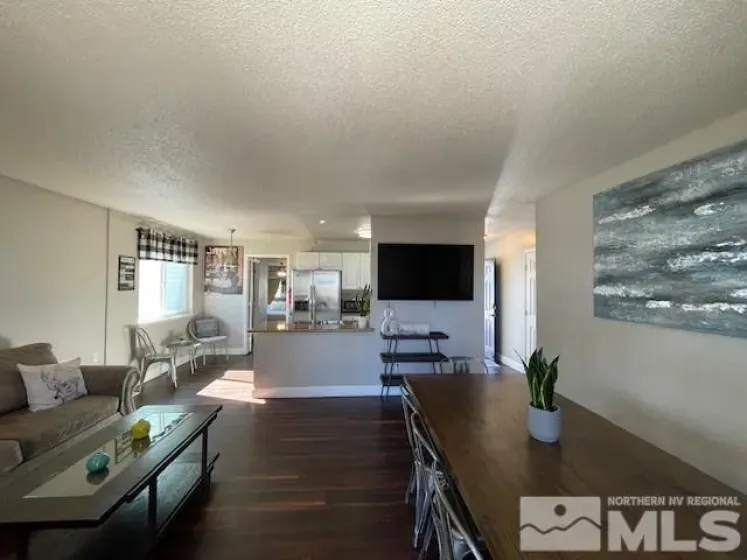 7411 Essex, Reno, Nevada 89506, 4 Bedrooms Bedrooms, ,3 BathroomsBathrooms,Residential,Residential,Essex,250003383