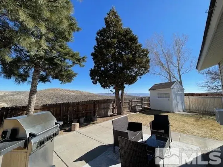 7411 Essex, Reno, Nevada 89506, 4 Bedrooms Bedrooms, ,3 BathroomsBathrooms,Residential,Residential,Essex,250003383