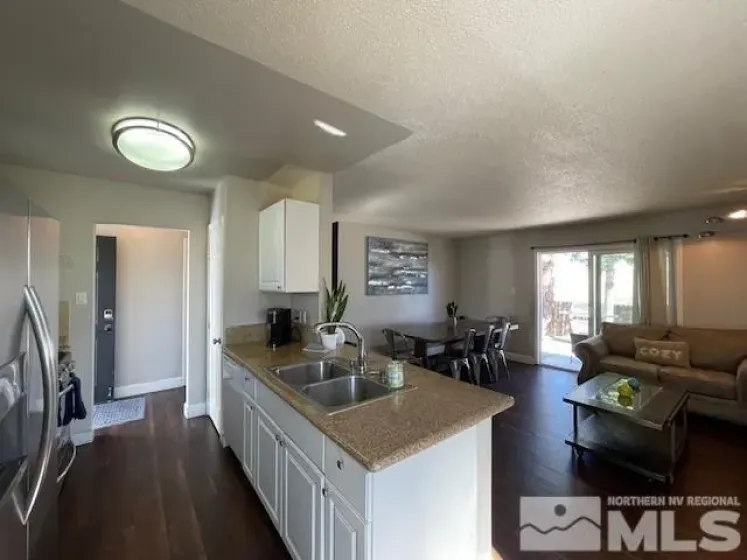 7411 Essex, Reno, Nevada 89506, 4 Bedrooms Bedrooms, ,3 BathroomsBathrooms,Residential,Residential,Essex,250003383