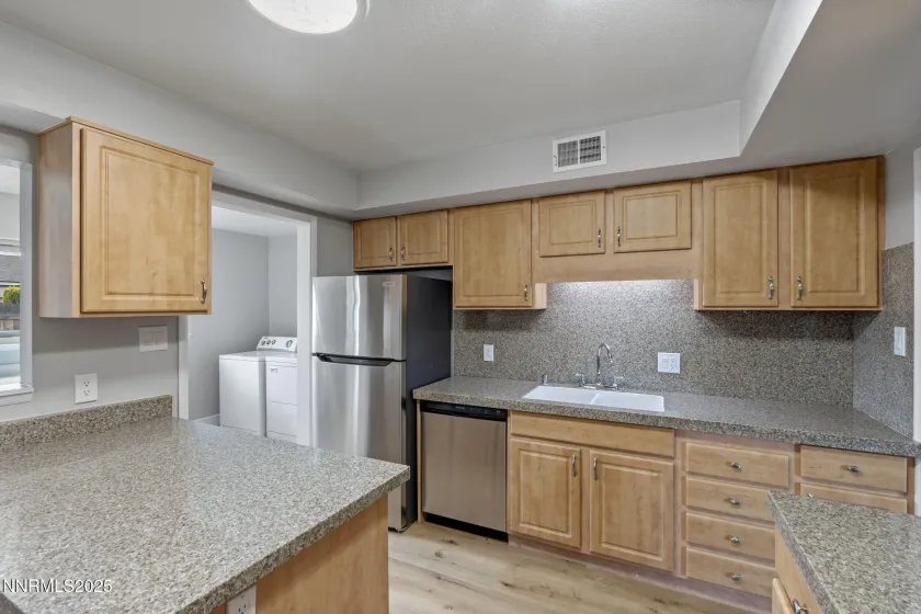 1365 Prospect, Sparks, Nevada 89431, 3 Bedrooms Bedrooms, ,2 BathroomsBathrooms,Residential,Residential,Prospect,250055995