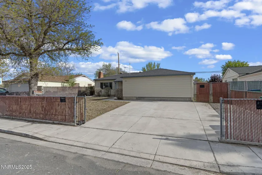 1365 Prospect, Sparks, Nevada 89431, 3 Bedrooms Bedrooms, ,2 BathroomsBathrooms,Residential,Residential,Prospect,250055995