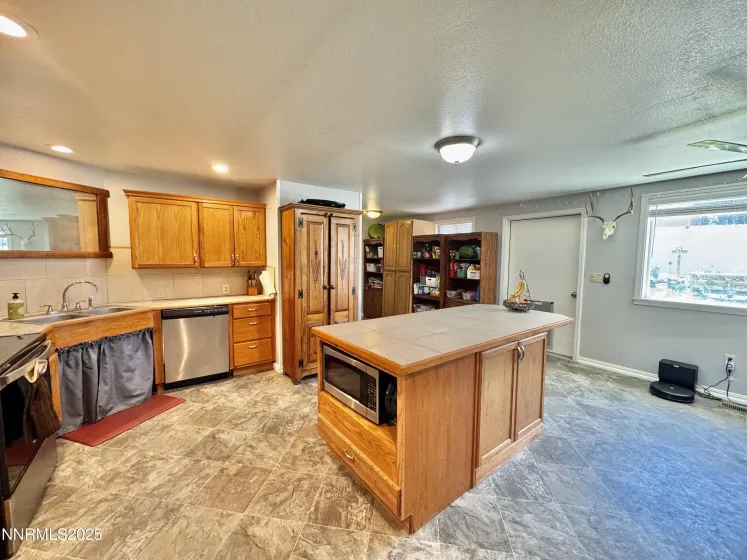 240 Circle, Winnemucca, Nevada 89445, 3 Bedrooms Bedrooms, ,2 BathroomsBathrooms,Residential,Residential,Circle,250053968 240 Circle, Winnemucca, Nevada 89445, 3 Bedrooms Bedrooms, ,2 BathroomsBathrooms,Residential,Residential,Circle,250053968