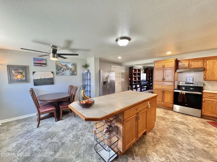 240 Circle, Winnemucca, Nevada 89445, 3 Bedrooms Bedrooms, ,2 BathroomsBathrooms,Residential,Residential,Circle,250053968 240 Circle, Winnemucca, Nevada 89445, 3 Bedrooms Bedrooms, ,2 BathroomsBathrooms,Residential,Residential,Circle,250053968