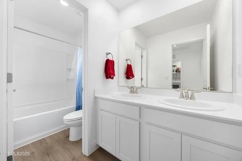 7976 Corundum, Sparks, Nevada 89436, 4 Bedrooms Bedrooms, ,3 BathroomsBathrooms,Residential,Residential,Corundum,250057534 7976 Corundum, Sparks, Nevada 89436, 4 Bedrooms Bedrooms, ,3 BathroomsBathrooms,Residential,Residential,Corundum,250057534