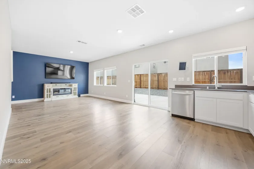 7976 Corundum, Sparks, Nevada 89436, 4 Bedrooms Bedrooms, ,3 BathroomsBathrooms,Residential,Residential,Corundum,250057534 7976 Corundum, Sparks, Nevada 89436, 4 Bedrooms Bedrooms, ,3 BathroomsBathrooms,Residential,Residential,Corundum,250057534
