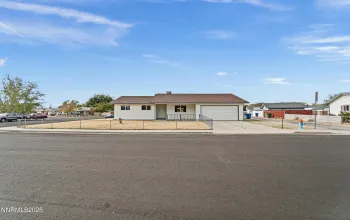 829 Sunset, Fallon, Nevada 89406, 3 Bedrooms Bedrooms, ,2 BathroomsBathrooms,Residential,Residential,Sunset,250057535