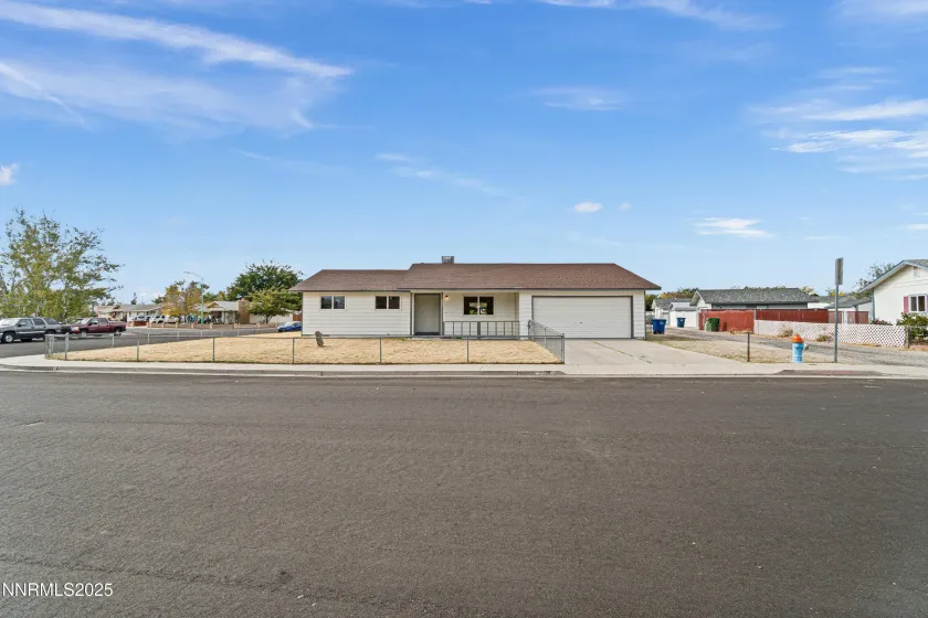 829 Sunset, Fallon, Nevada 89406, 3 Bedrooms Bedrooms, ,2 BathroomsBathrooms,Residential,Residential,Sunset,250057535 829 Sunset, Fallon, Nevada 89406, 3 Bedrooms Bedrooms, ,2 BathroomsBathrooms,Residential,Residential,Sunset,250057535