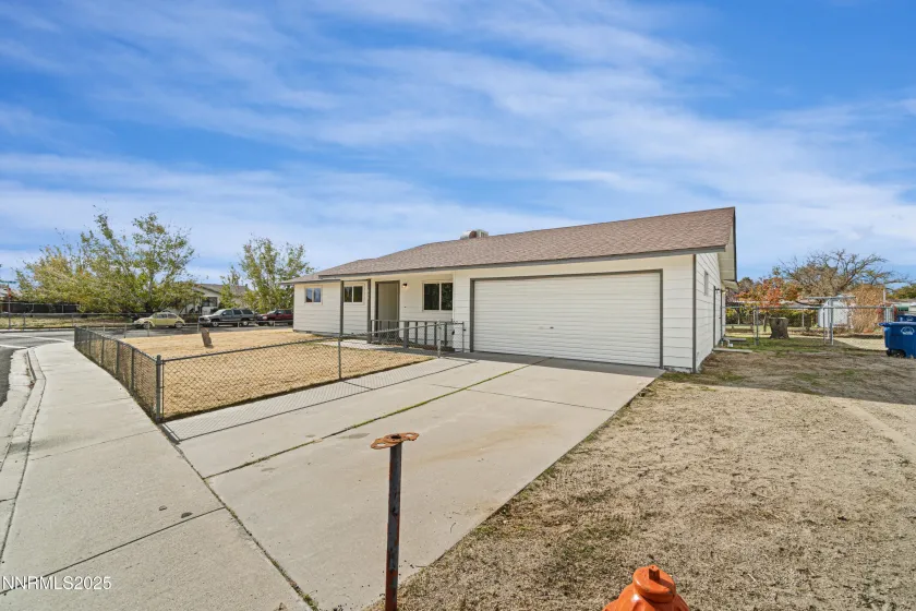 829 Sunset, Fallon, Nevada 89406, 3 Bedrooms Bedrooms, ,2 BathroomsBathrooms,Residential,Residential,Sunset,250057535 829 Sunset, Fallon, Nevada 89406, 3 Bedrooms Bedrooms, ,2 BathroomsBathrooms,Residential,Residential,Sunset,250057535