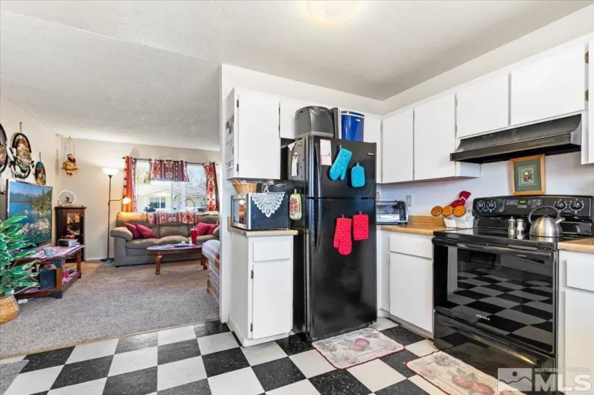 411 Paul, Yerington, Nevada 89447, 2 Bedrooms Bedrooms, ,1 BathroomBathrooms,Residential,Residential,Paul,250004770