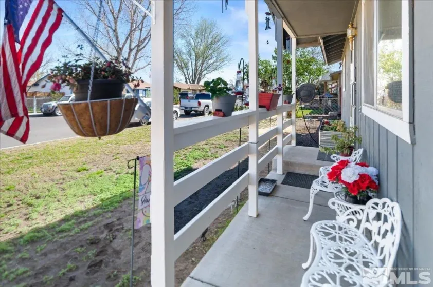 411 Paul, Yerington, Nevada 89447, 2 Bedrooms Bedrooms, ,1 BathroomBathrooms,Residential,Residential,Paul,250004770