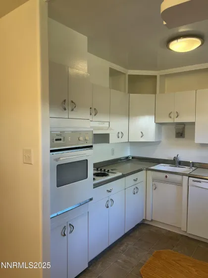 1945 4th, Sparks, Nevada 89431, 2 Bedrooms Bedrooms, ,1 BathroomBathrooms,Residential,Residential,4th,250057542