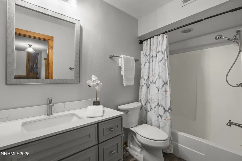 984 Tyner, Incline Village, Nevada 89451, 4 Bedrooms Bedrooms, ,3 BathroomsBathrooms,Residential,Residential,Tyner,250057541