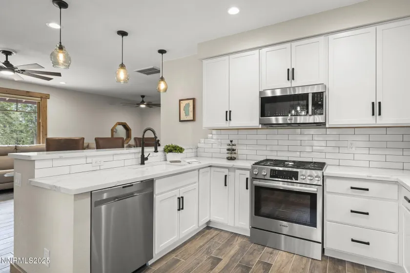 984 Tyner, Incline Village, Nevada 89451, 4 Bedrooms Bedrooms, ,3 BathroomsBathrooms,Residential,Residential,Tyner,250057541