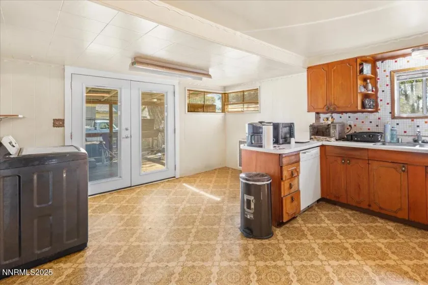 848 Rock, Sparks, Nevada 89431, 4 Bedrooms Bedrooms, ,2 BathroomsBathrooms,Residential,Residential,Rock,250057551