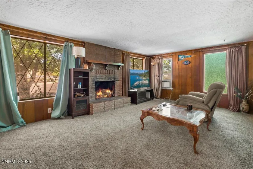 848 Rock, Sparks, Nevada 89431, 4 Bedrooms Bedrooms, ,2 BathroomsBathrooms,Residential,Residential,Rock,250057551