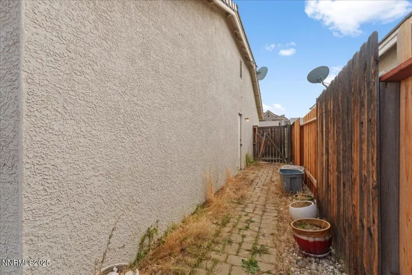 1885 San Lorenzo, Reno, Nevada 89521, 3 Bedrooms Bedrooms, ,2 BathroomsBathrooms,Residential,Residential,San Lorenzo,250057558