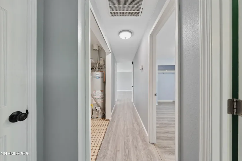 889 Tillman, Gardnerville, Nevada 89460, 3 Bedrooms Bedrooms, ,2 BathroomsBathrooms,Residential,Residential,Tillman,250057561