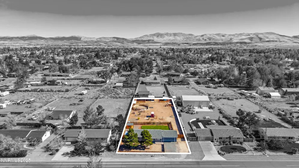 889 Tillman, Gardnerville, Nevada 89460, 3 Bedrooms Bedrooms, ,2 BathroomsBathrooms,Residential,Residential,Tillman,250057561