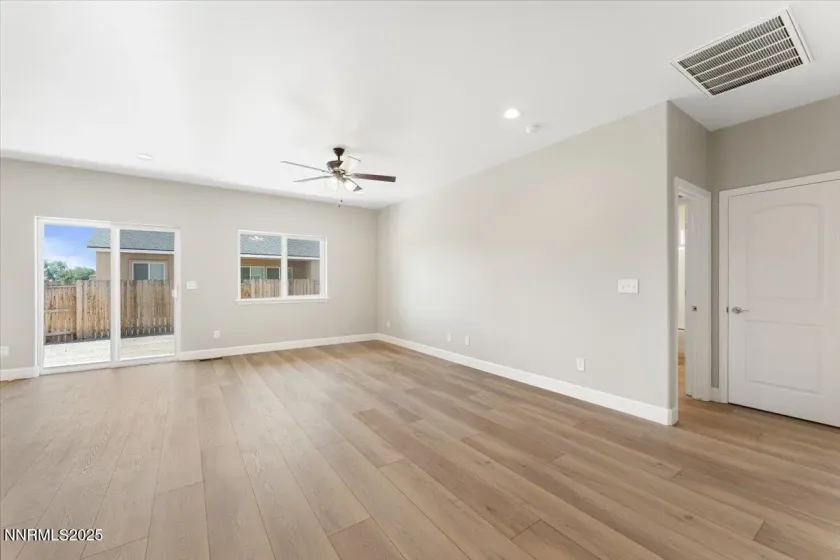 882 Great Basin, Fallon, Nevada 89406, 3 Bedrooms Bedrooms, ,2 BathroomsBathrooms,Residential,Residential,Great Basin,250057562