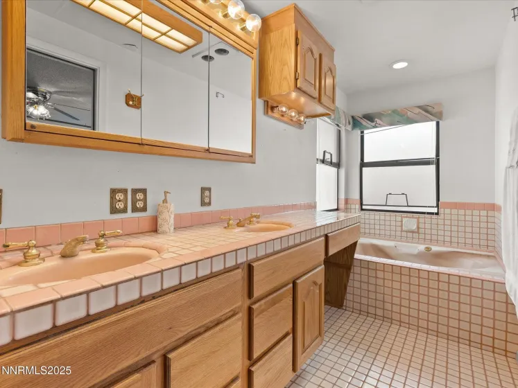 13840 Chamy, Reno, Nevada 89521, 3 Bedrooms Bedrooms, ,2 BathroomsBathrooms,Residential,Residential,Chamy,250057566