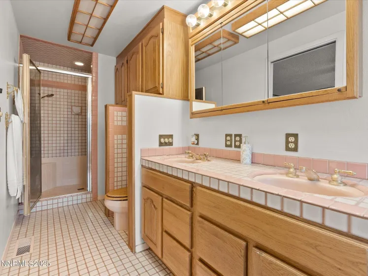 13840 Chamy, Reno, Nevada 89521, 3 Bedrooms Bedrooms, ,2 BathroomsBathrooms,Residential,Residential,Chamy,250057566