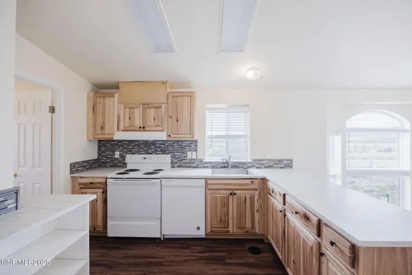 610 & 612 County Road 101, Eureka, Nevada 89316, ,Residential Income,Residential,County Road 101,250005464