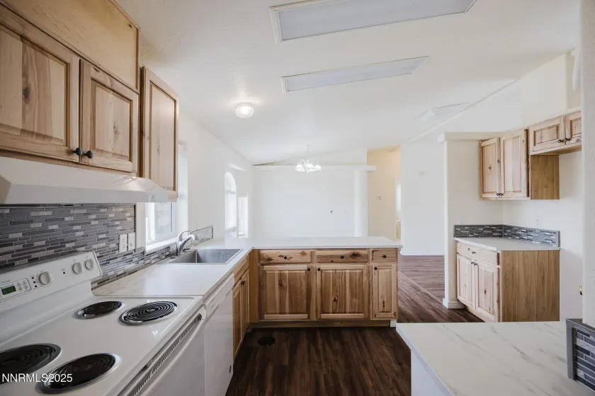 610 & 612 County Road 101, Eureka, Nevada 89316, ,Residential Income,Residential,County Road 101,250005464