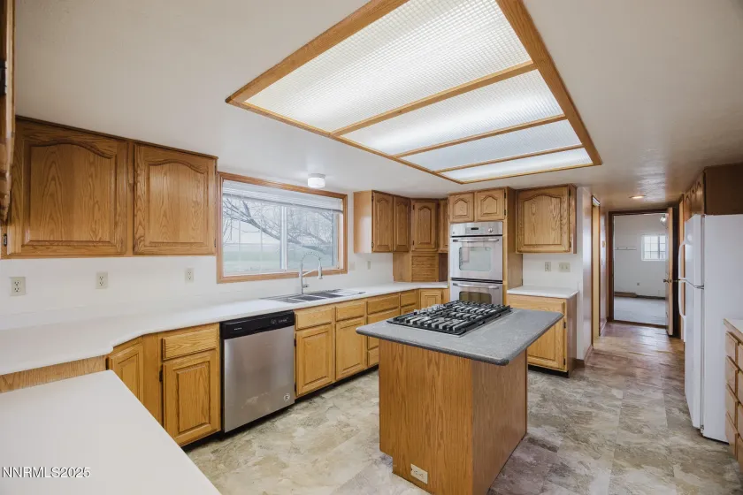 610 & 612 County Road 101, Eureka, Nevada 89316, ,Residential Income,Residential,County Road 101,250005464