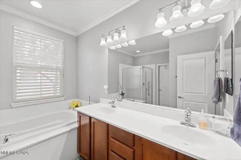 2165 Tara Ridge, Reno, Nevada 89523, 3 Bedrooms Bedrooms, ,3 BathroomsBathrooms,Residential,Residential,Tara Ridge,250054121