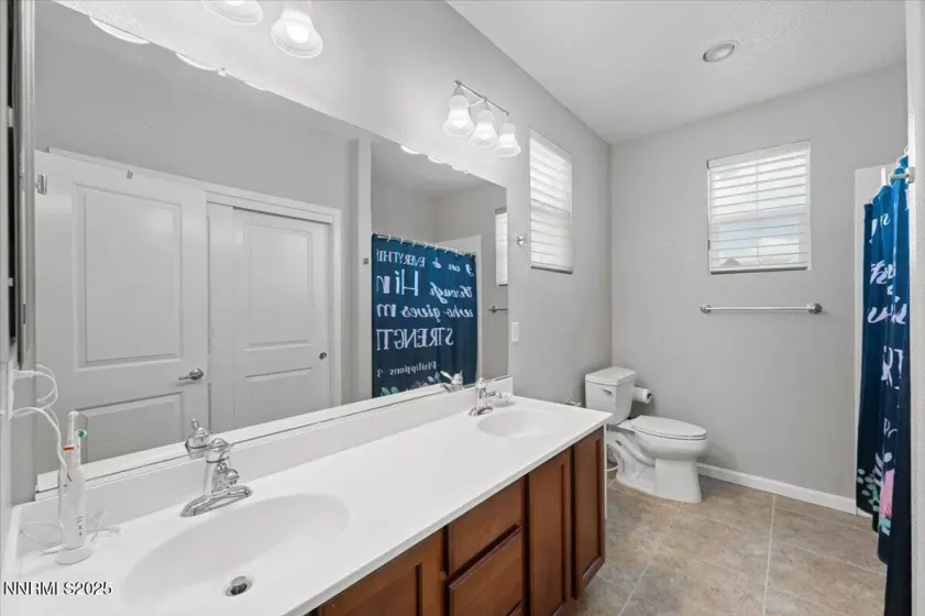 2165 Tara Ridge, Reno, Nevada 89523, 3 Bedrooms Bedrooms, ,3 BathroomsBathrooms,Residential,Residential,Tara Ridge,250054121