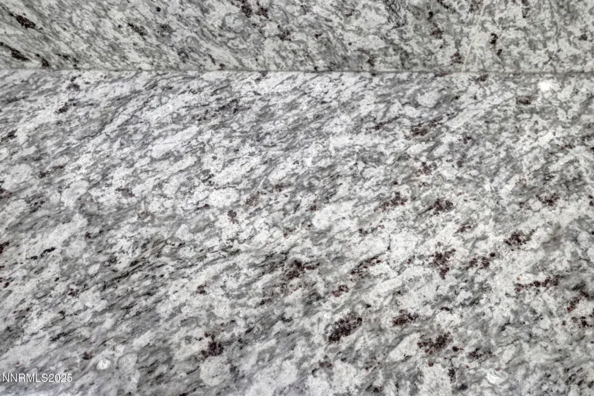 180 Walnut, Fernley, Nevada 89408, 4 Bedrooms Bedrooms, ,3 BathroomsBathrooms,Residential,Residential,Walnut,250055060