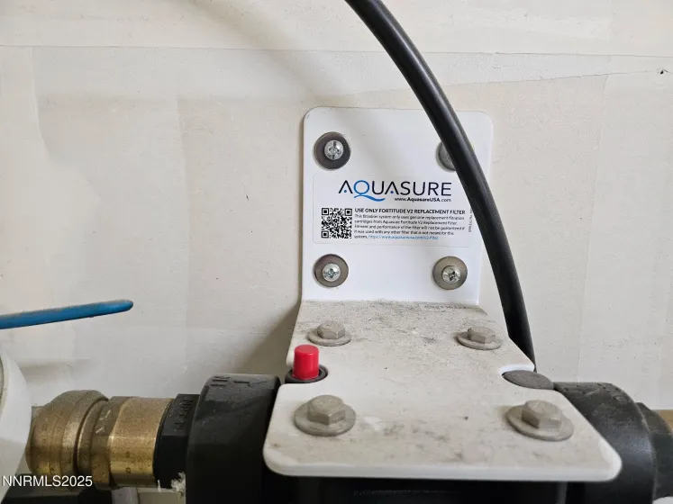 180 Walnut, Fernley, Nevada 89408, 4 Bedrooms Bedrooms, ,3 BathroomsBathrooms,Residential,Residential,Walnut,250055060