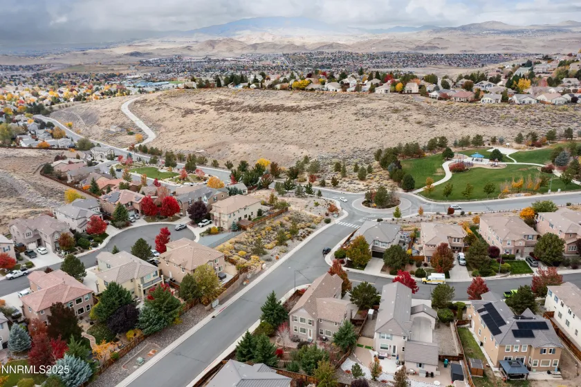 5148 Komatite, Sparks, Nevada 89436, 5 Bedrooms Bedrooms, ,4 BathroomsBathrooms,Residential,Residential,Komatite,250057582