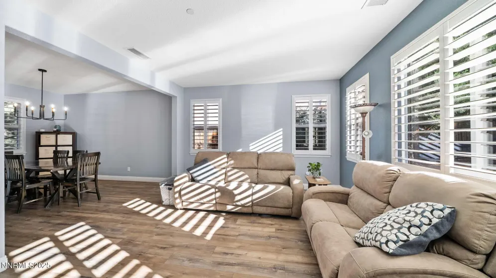 5148 Komatite, Sparks, Nevada 89436, 5 Bedrooms Bedrooms, ,4 BathroomsBathrooms,Residential,Residential,Komatite,250057582