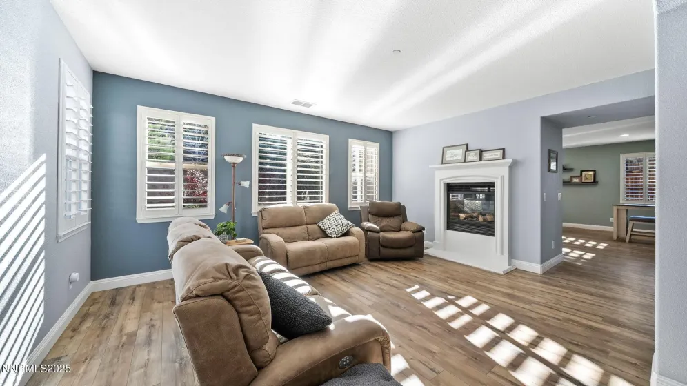 5148 Komatite, Sparks, Nevada 89436, 5 Bedrooms Bedrooms, ,4 BathroomsBathrooms,Residential,Residential,Komatite,250057582