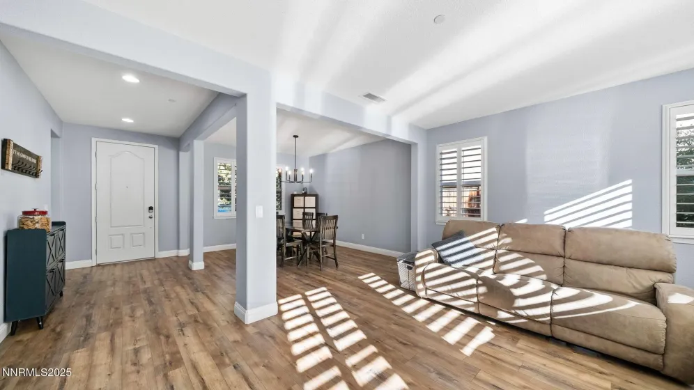 5148 Komatite, Sparks, Nevada 89436, 5 Bedrooms Bedrooms, ,4 BathroomsBathrooms,Residential,Residential,Komatite,250057582