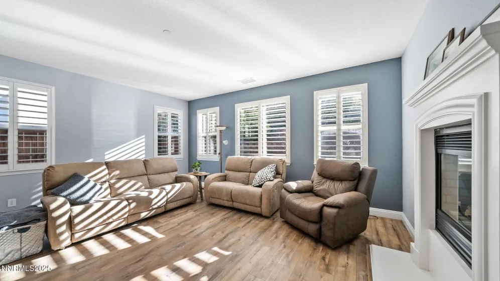 5148 Komatite, Sparks, Nevada 89436, 5 Bedrooms Bedrooms, ,4 BathroomsBathrooms,Residential,Residential,Komatite,250057582