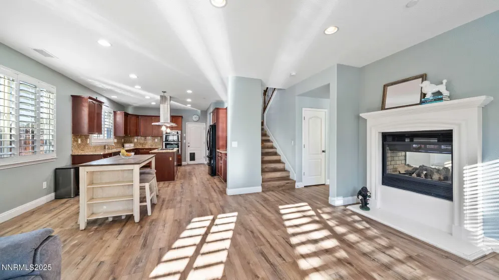 5148 Komatite, Sparks, Nevada 89436, 5 Bedrooms Bedrooms, ,4 BathroomsBathrooms,Residential,Residential,Komatite,250057582